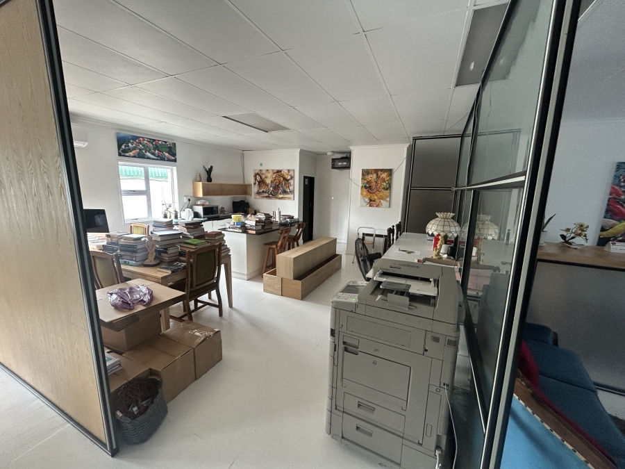 To Let Commercial Property for Rent in Ballito Commercial District KwaZulu-Natal