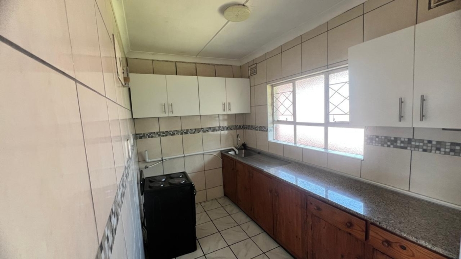 2 Bedroom Property for Sale in Essenwood KwaZulu-Natal