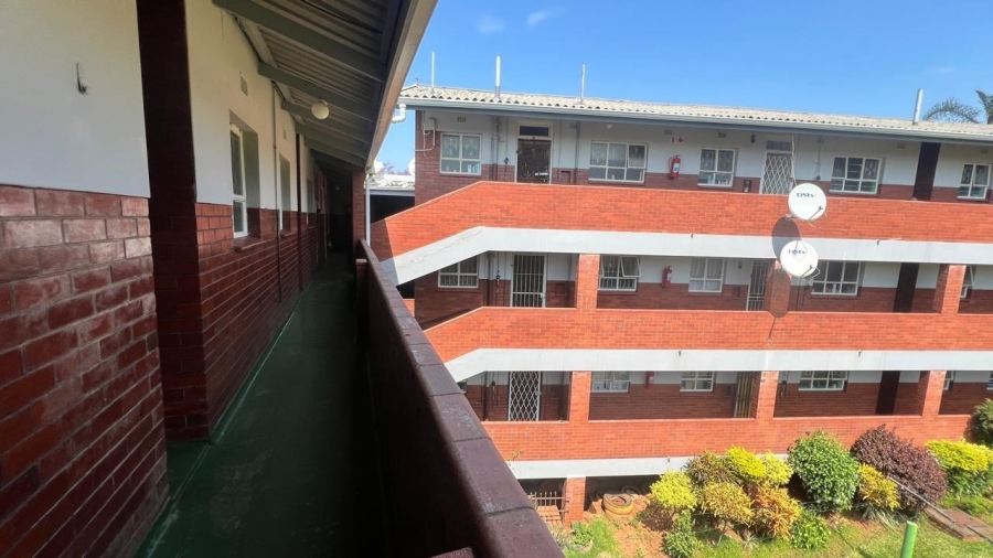 2 Bedroom Property for Sale in Essenwood KwaZulu-Natal