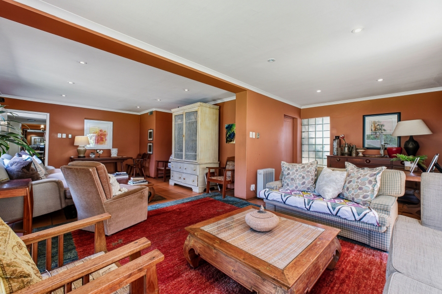 5 Bedroom Property for Sale in Cowies Hill KwaZulu-Natal
