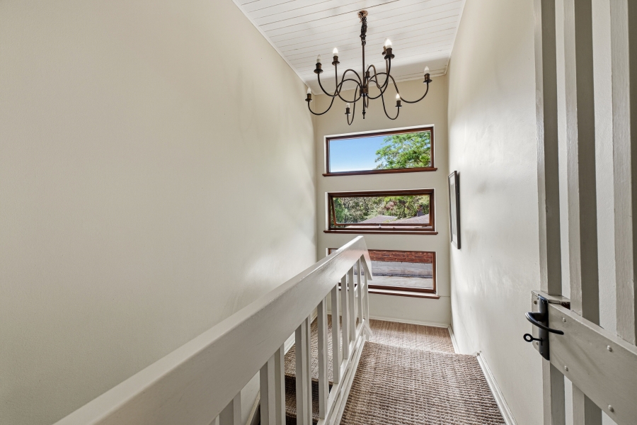 5 Bedroom Property for Sale in Cowies Hill KwaZulu-Natal