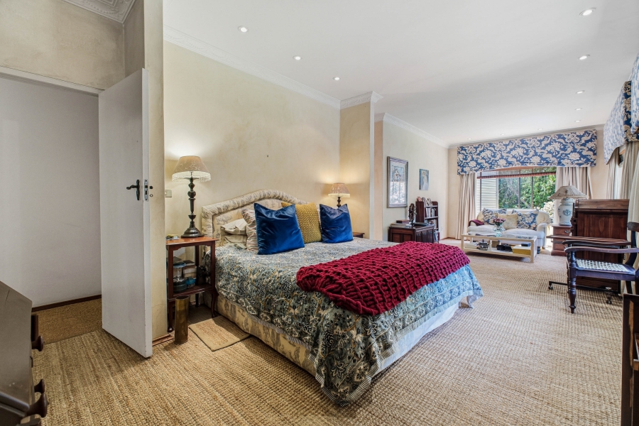 5 Bedroom Property for Sale in Cowies Hill KwaZulu-Natal