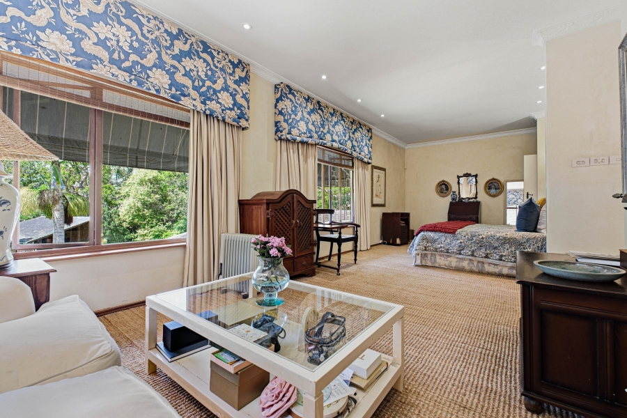 5 Bedroom Property for Sale in Cowies Hill KwaZulu-Natal