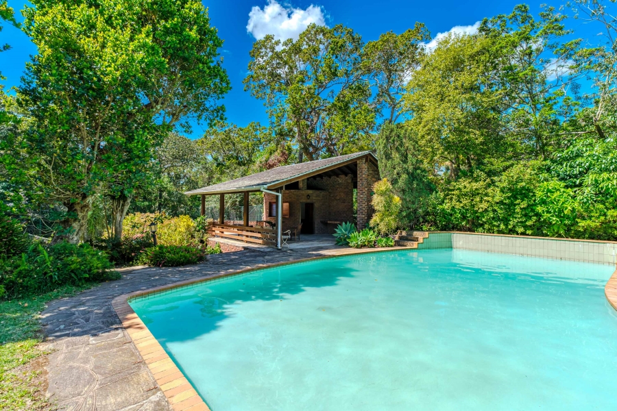 5 Bedroom Property for Sale in Cowies Hill KwaZulu-Natal