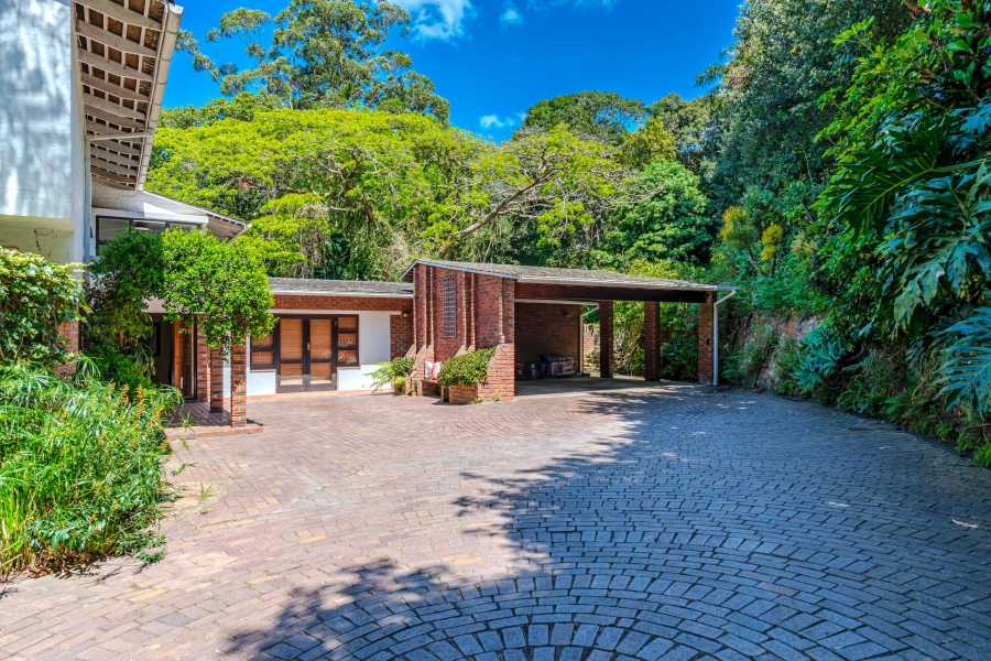 5 Bedroom Property for Sale in Cowies Hill KwaZulu-Natal