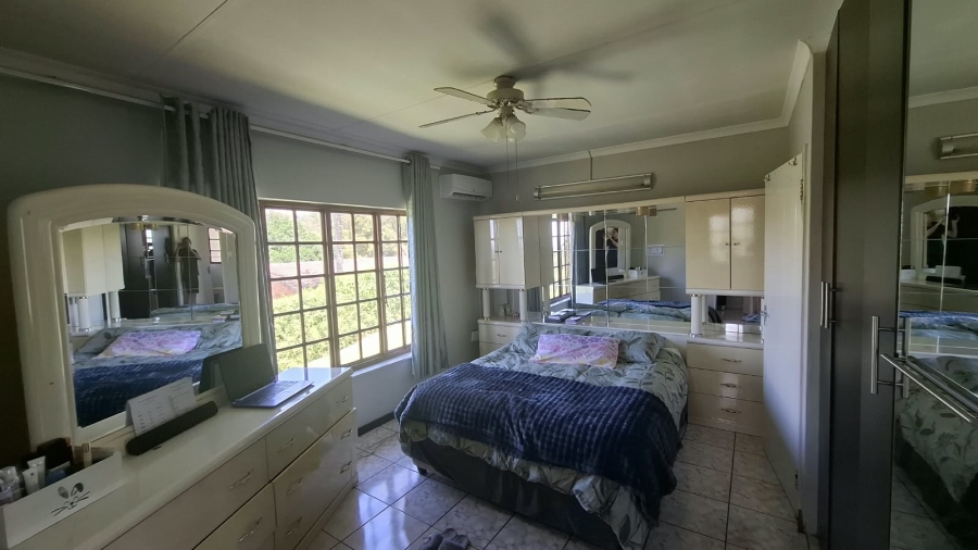 4 Bedroom Property for Sale in Montrose KwaZulu-Natal