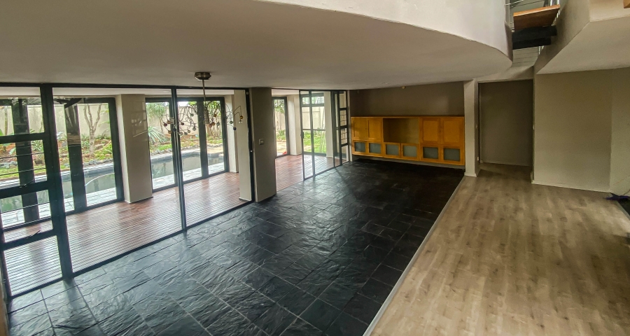 5 Bedroom Property for Sale in Umhlanga KwaZulu-Natal