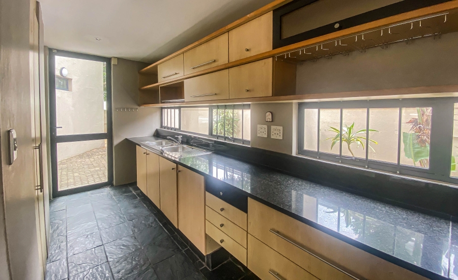 5 Bedroom Property for Sale in Umhlanga KwaZulu-Natal