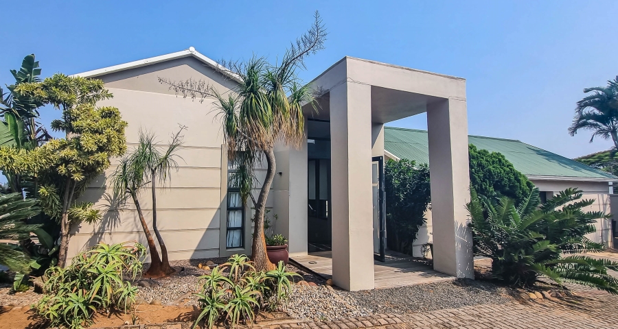 5 Bedroom Property for Sale in Umhlanga KwaZulu-Natal