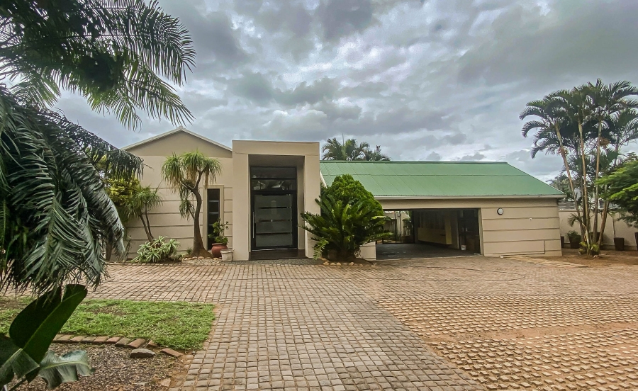 5 Bedroom Property for Sale in Umhlanga KwaZulu-Natal