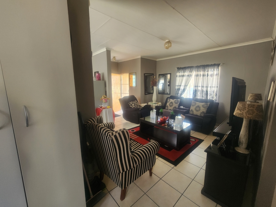 To Let 2 Bedroom Property for Rent in Pioneer Park KwaZulu-Natal