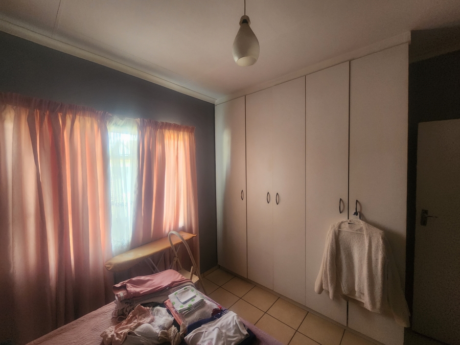To Let 2 Bedroom Property for Rent in Pioneer Park KwaZulu-Natal