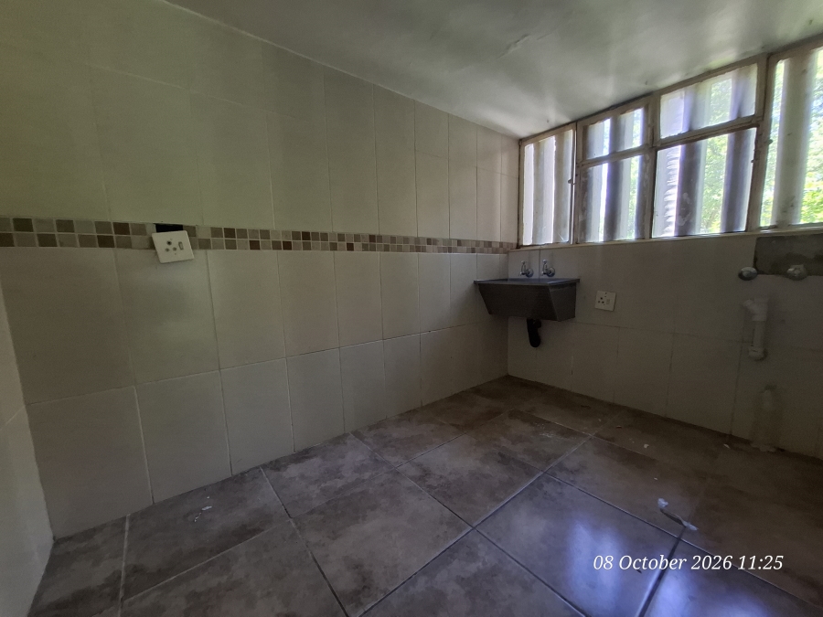 5 Bedroom Property for Sale in Schuinshoogte KwaZulu-Natal