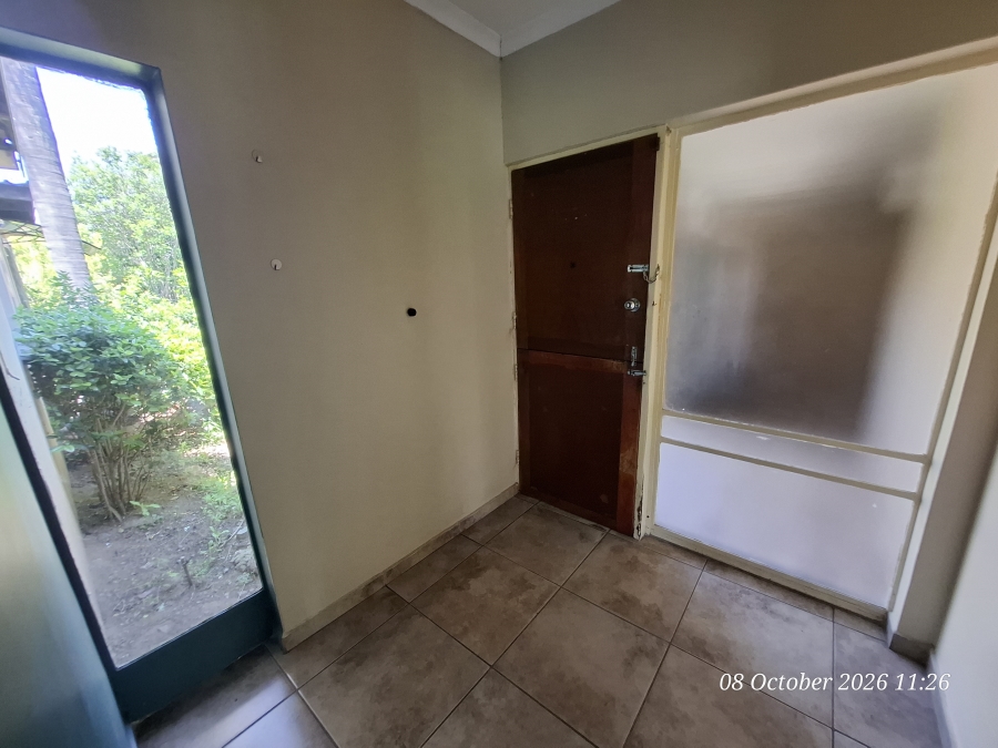 5 Bedroom Property for Sale in Schuinshoogte KwaZulu-Natal