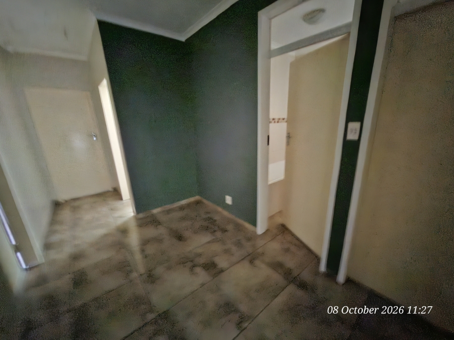 5 Bedroom Property for Sale in Schuinshoogte KwaZulu-Natal