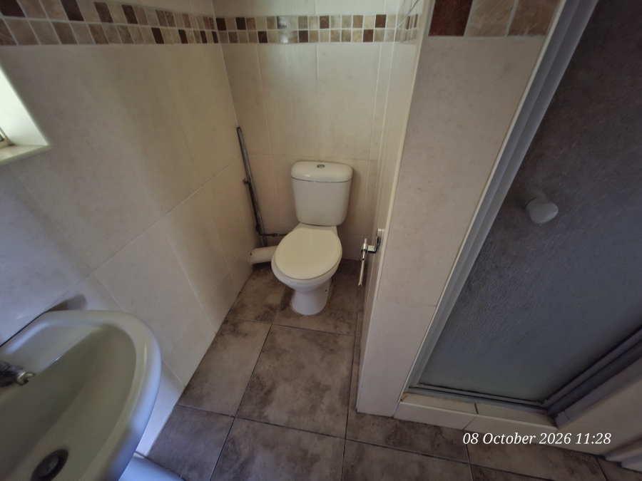 5 Bedroom Property for Sale in Schuinshoogte KwaZulu-Natal