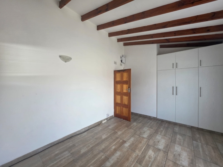 To Let 3 Bedroom Property for Rent in Hillary KwaZulu-Natal