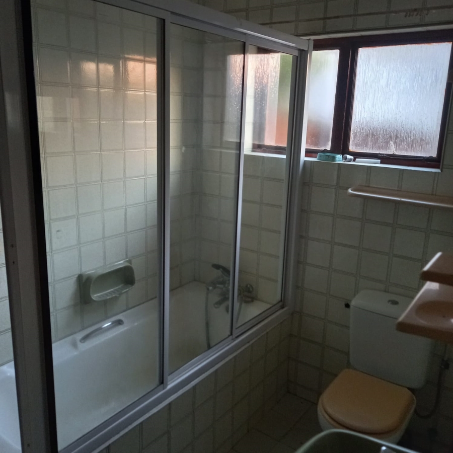 To Let 4 Bedroom Property for Rent in Reservoir Hills KwaZulu-Natal