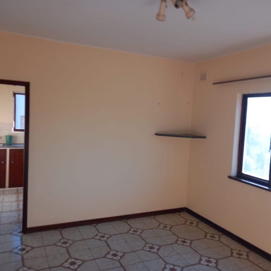 To Let 4 Bedroom Property for Rent in Reservoir Hills KwaZulu-Natal