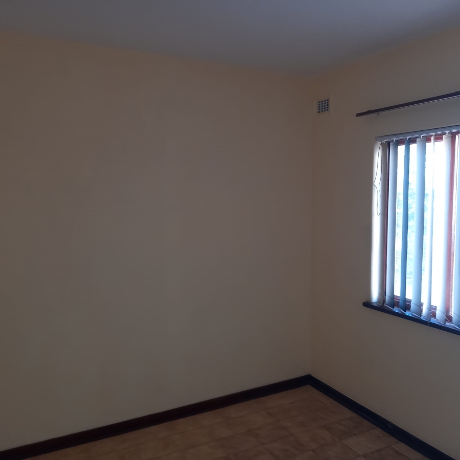 To Let 4 Bedroom Property for Rent in Reservoir Hills KwaZulu-Natal