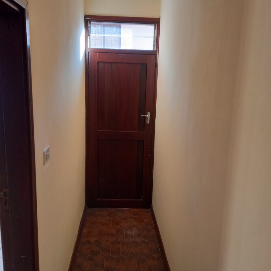 To Let 4 Bedroom Property for Rent in Reservoir Hills KwaZulu-Natal