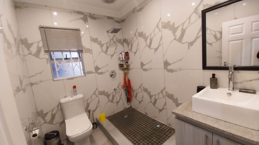 4 Bedroom Property for Sale in Starwood KwaZulu-Natal