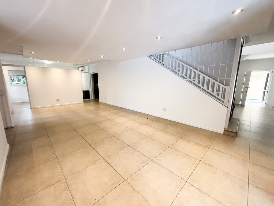 5 Bedroom Property for Sale in Umhlanga KwaZulu-Natal