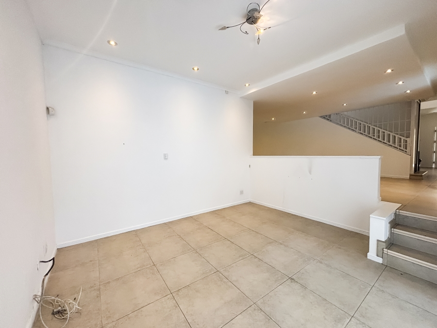 5 Bedroom Property for Sale in Umhlanga KwaZulu-Natal