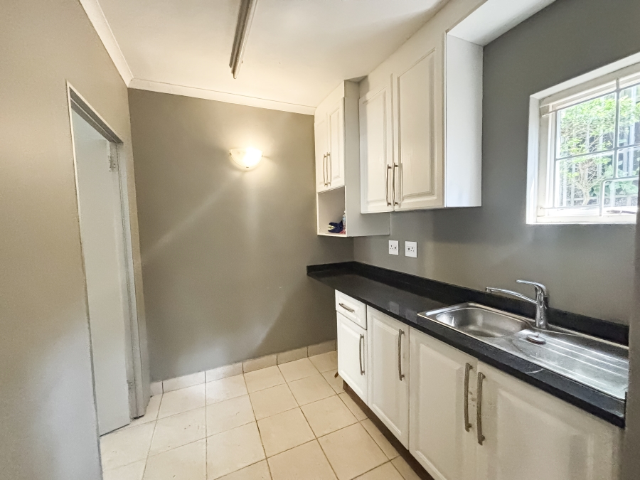 5 Bedroom Property for Sale in Umhlanga KwaZulu-Natal