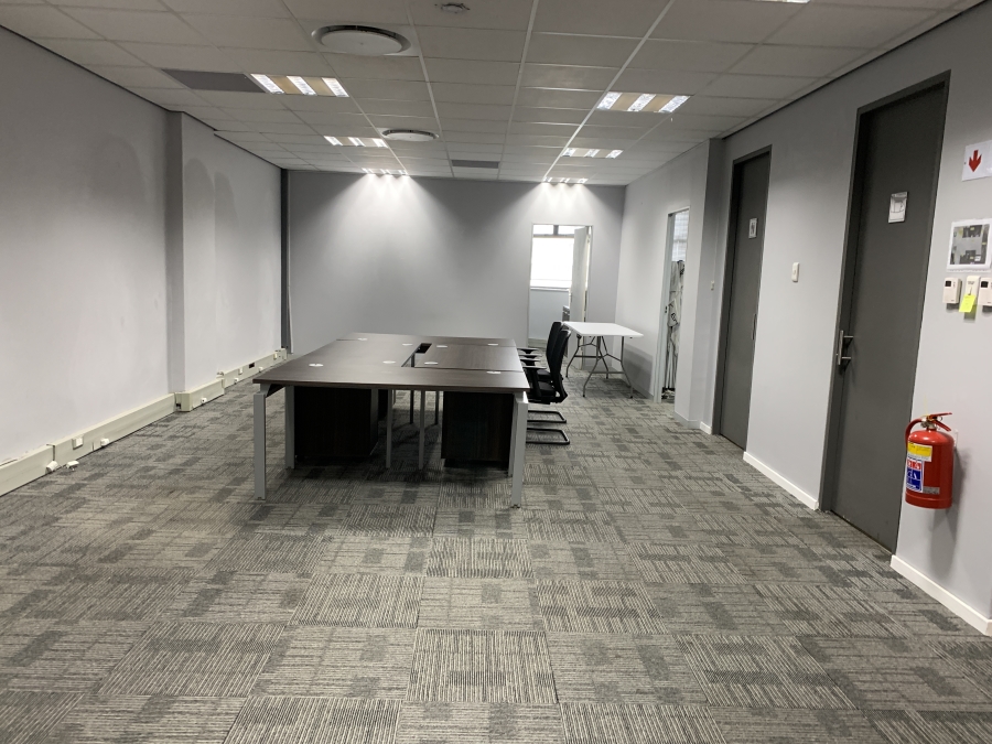 To Let Commercial Property for Rent in La Lucia Ridge KwaZulu-Natal