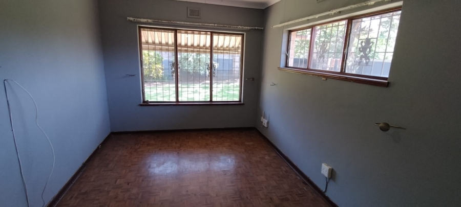To Let 4 Bedroom Property for Rent in Amanzimtoti KwaZulu-Natal