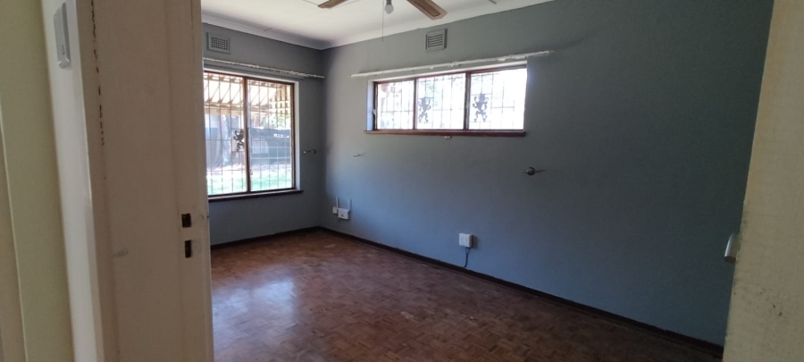 To Let 4 Bedroom Property for Rent in Amanzimtoti KwaZulu-Natal