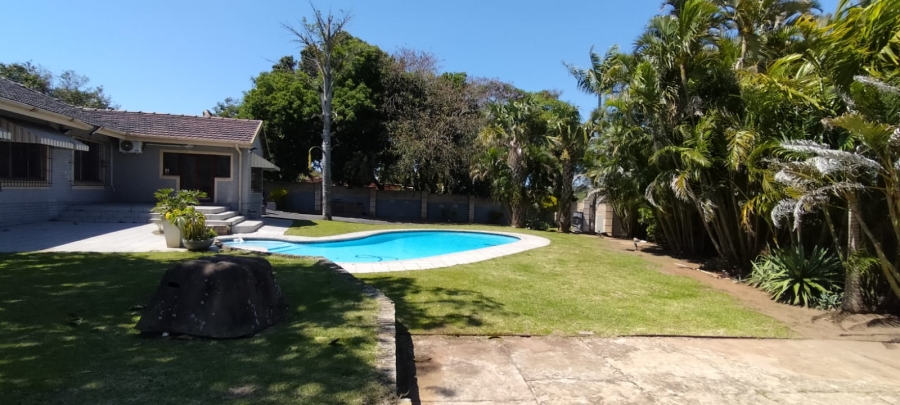 To Let 4 Bedroom Property for Rent in Amanzimtoti KwaZulu-Natal