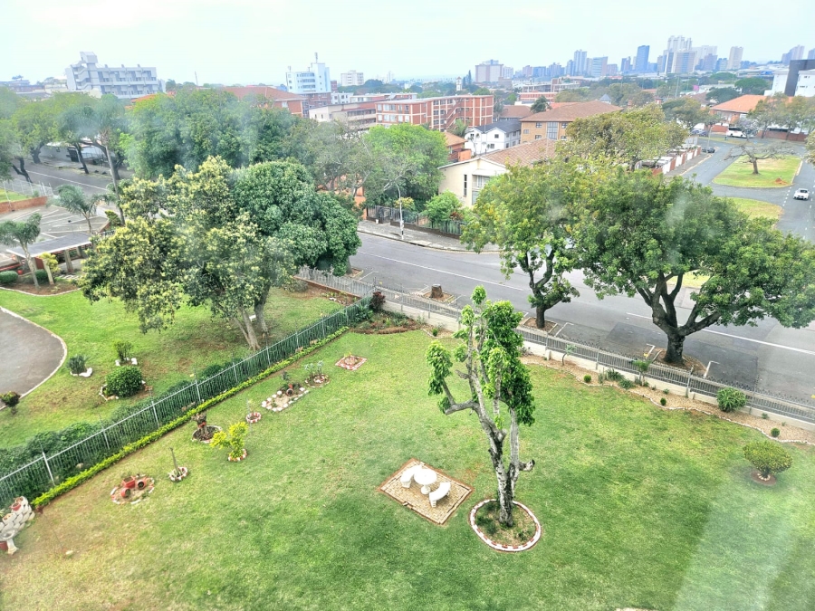 2 Bedroom Property for Sale in Essenwood KwaZulu-Natal
