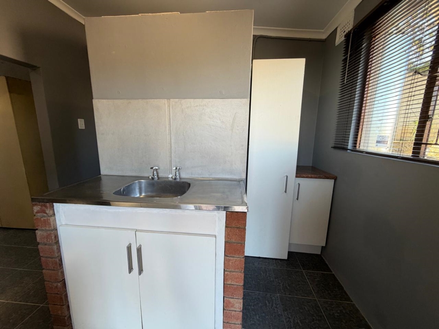 To Let 2 Bedroom Property for Rent in Memorial Park KwaZulu-Natal