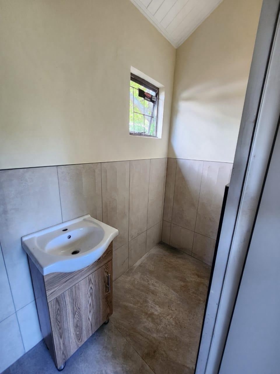 To Let 1 Bedroom Property for Rent in Summerveld KwaZulu-Natal