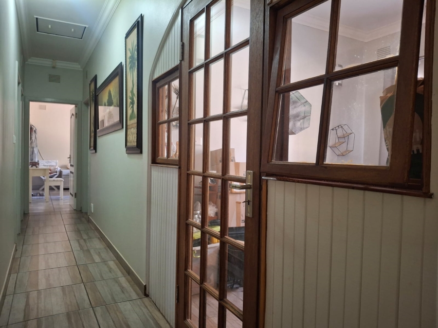 3 Bedroom Property for Sale in Uvongo KwaZulu-Natal