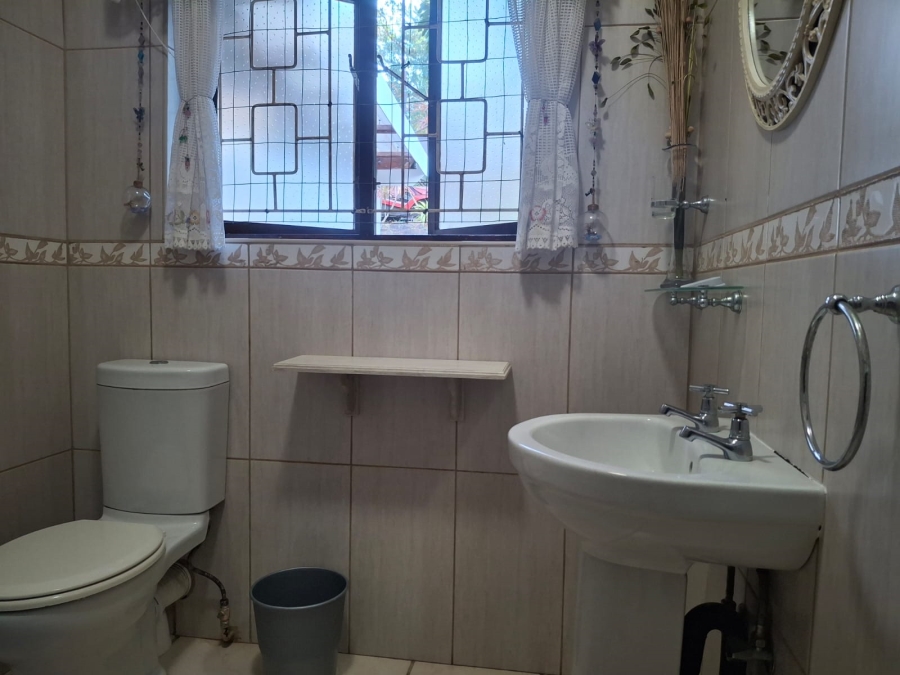 3 Bedroom Property for Sale in Uvongo KwaZulu-Natal