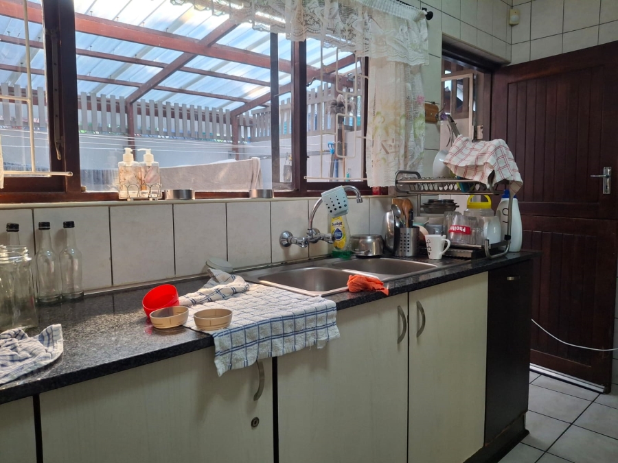 3 Bedroom Property for Sale in Uvongo KwaZulu-Natal