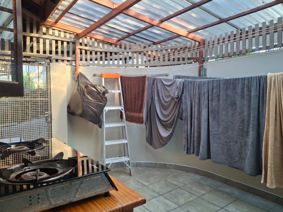 3 Bedroom Property for Sale in Uvongo KwaZulu-Natal