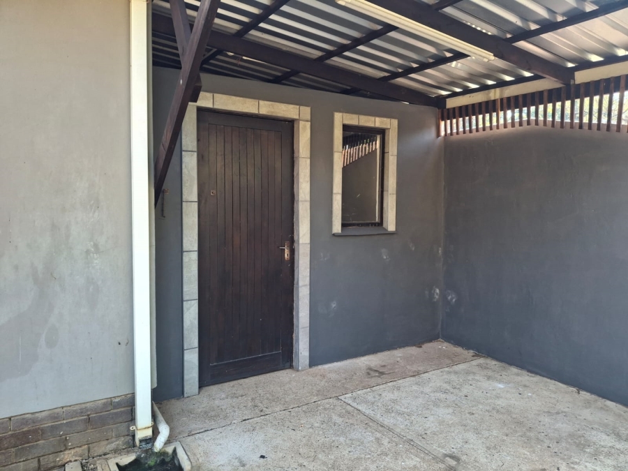 3 Bedroom Property for Sale in Uvongo KwaZulu-Natal