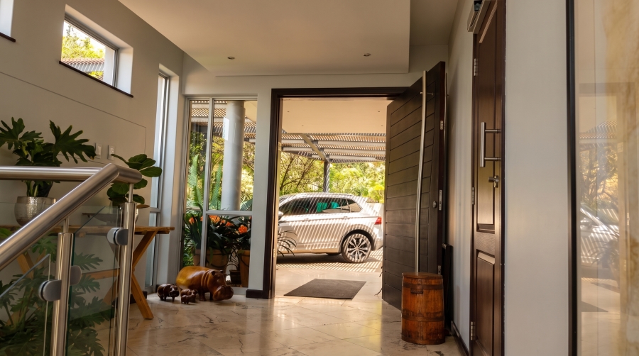 5 Bedroom Property for Sale in Town Bush Valley KwaZulu-Natal