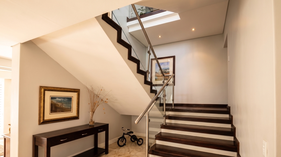 5 Bedroom Property for Sale in Town Bush Valley KwaZulu-Natal