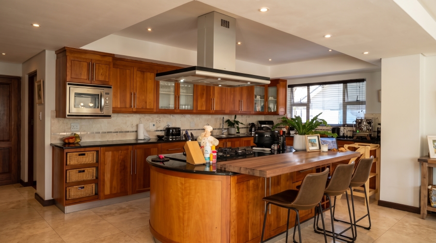 5 Bedroom Property for Sale in Town Bush Valley KwaZulu-Natal