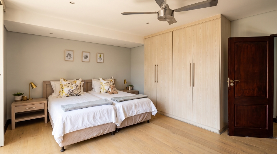 5 Bedroom Property for Sale in Town Bush Valley KwaZulu-Natal