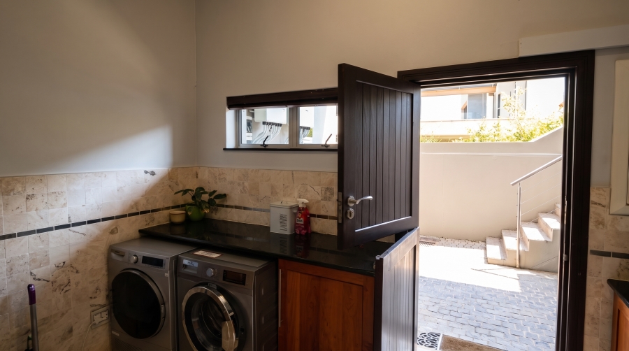 5 Bedroom Property for Sale in Town Bush Valley KwaZulu-Natal