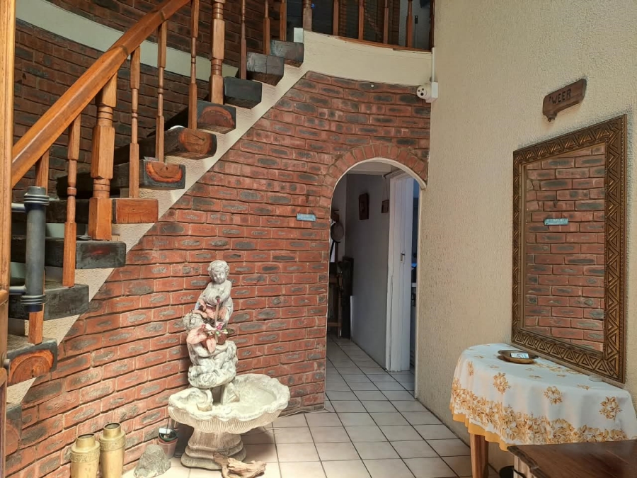 3 Bedroom Property for Sale in Amanzimtoti KwaZulu-Natal