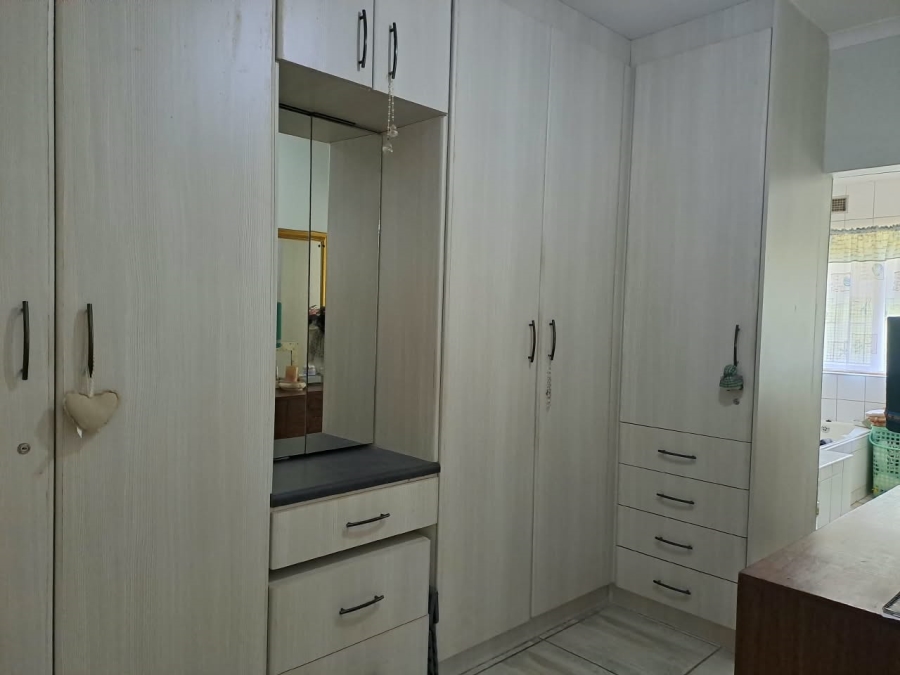 3 Bedroom Property for Sale in Amanzimtoti KwaZulu-Natal