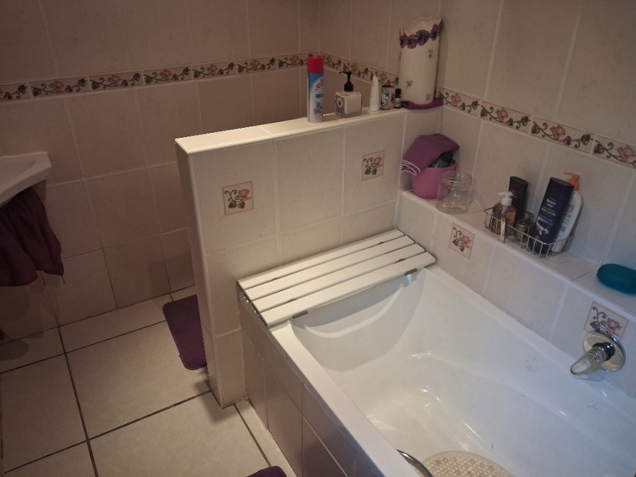 To Let 2 Bedroom Property for Rent in Hillcrest Central KwaZulu-Natal