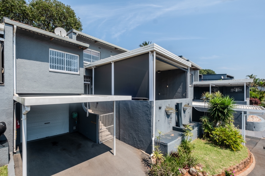 4 Bedroom Property for Sale in Sunningdale KwaZulu-Natal